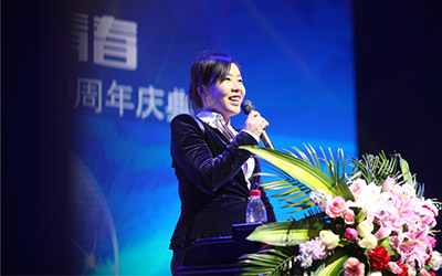 英国上市公司365洗牌，洗什么牌？——新三板上市：访河南英国上市公司365物业董事长姜芳