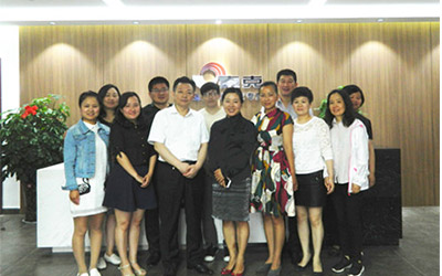 英国上市公司365召开股东大会