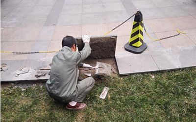 最美物业维修工 ---记英国上市公司365物业世纪峰会项目维修员秦全安