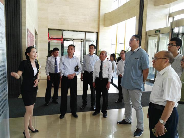 安阳博大物业公司领导莅临英国上市公司365物业参观考察