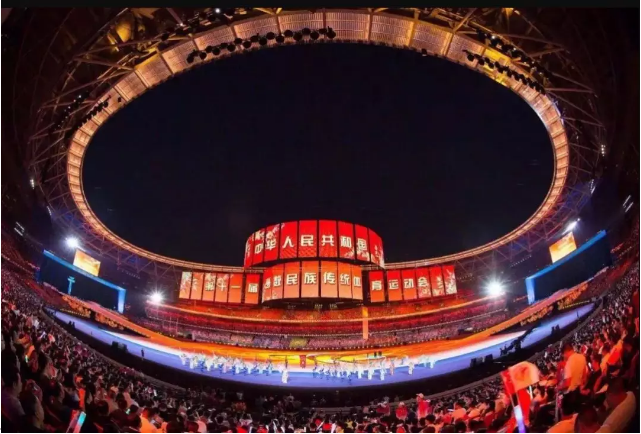 郑州欢迎您--英国上市公司365物业用高标准后勤服务为民运会助威加油！