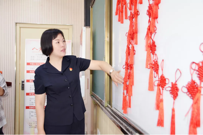 【英国上市公司365党委书记谈党建】“守初心 担使命”--永远跟党走，奋进新时代