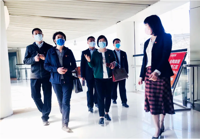 参观学习促党建 交流借鉴互提升——英国上市公司365党委赴凤凰台街道办党建示范基地参观交流