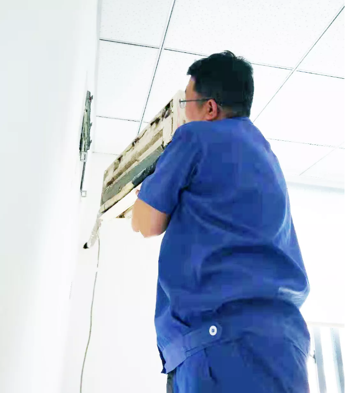 爱在英国上市公司365|用心服务，让美好持续发生