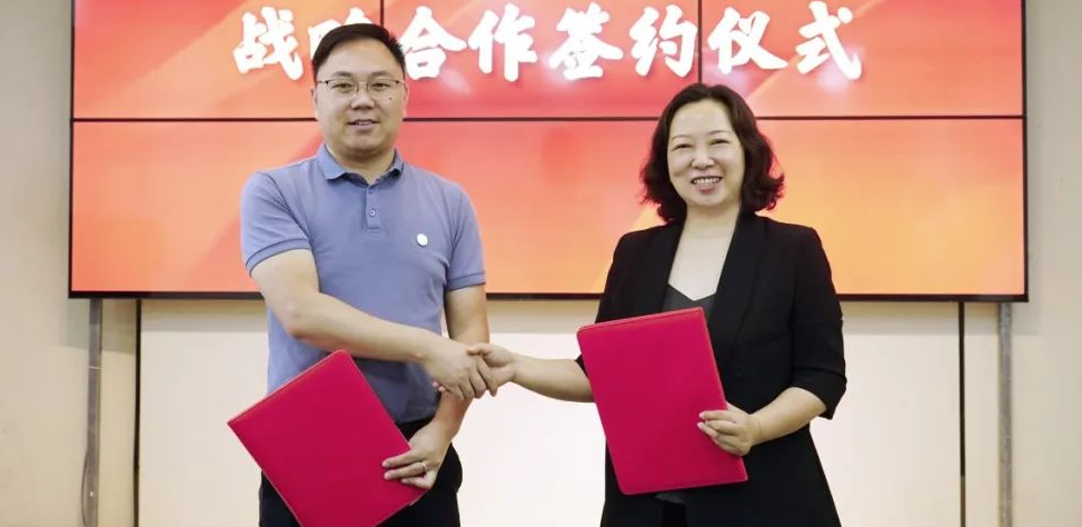 做强朋友圈，做深大服务丨英国上市公司365与东方雨虹签订战略合作协议！